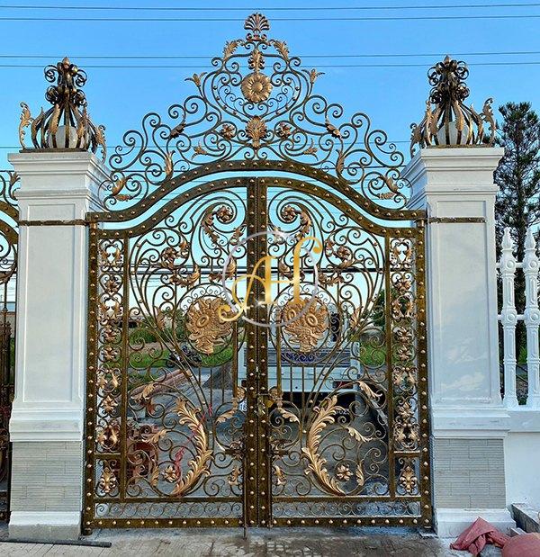 Cổng sắt mỹ thuật đẹp Những mẫu cửa cổng sắt nghệ thuật đẹp