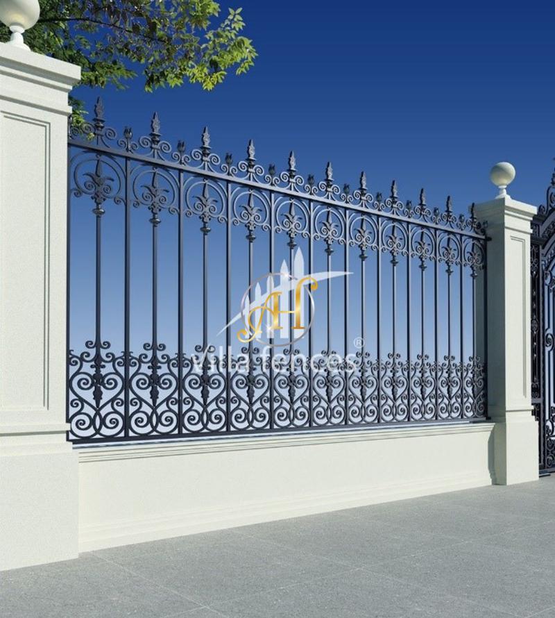 Mẫu cổng sắt mỹ thuật cao cấp dành cho biệt thự Tạo nên sự sang trọng và đẳng cấp cho ngôi nhà của bạn